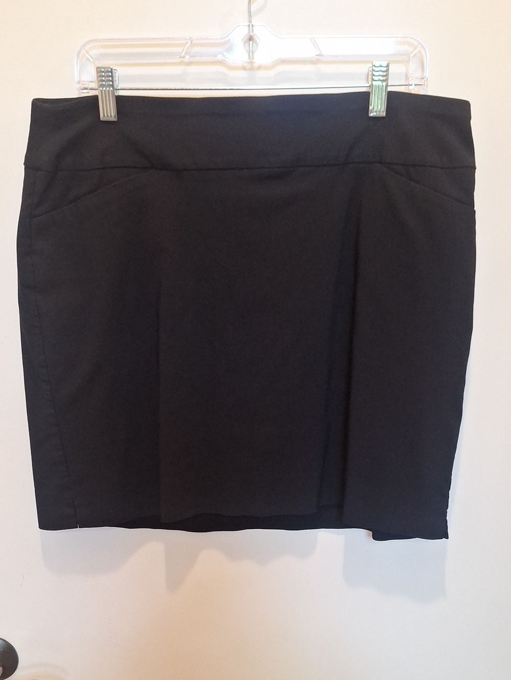 JM Collection Black Pencil Skort